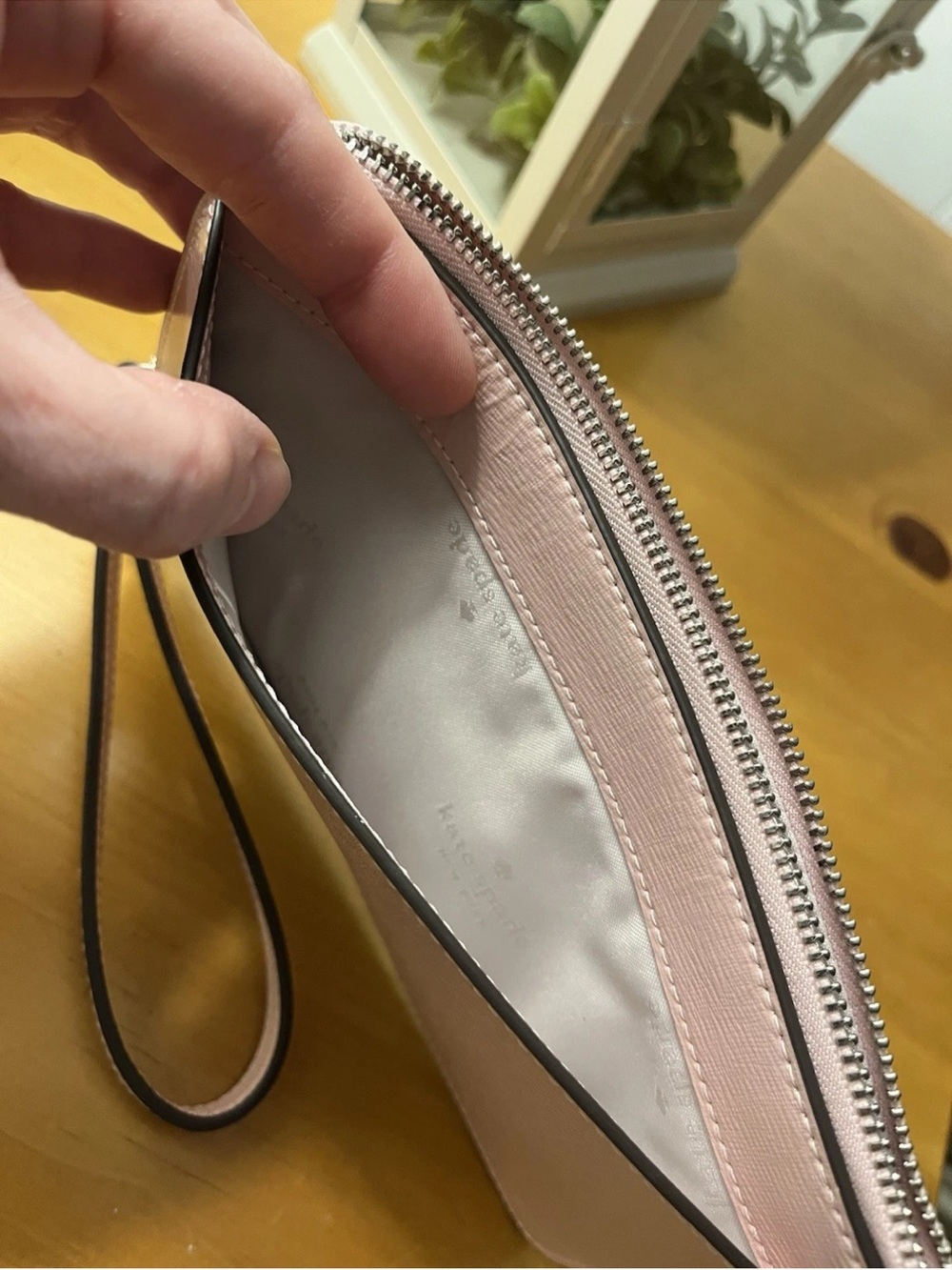 NWT Kate Spade New York Lucy Medium L-Zip Wristlet Tutu Pink Leather Coquette - Picture 9 of 12